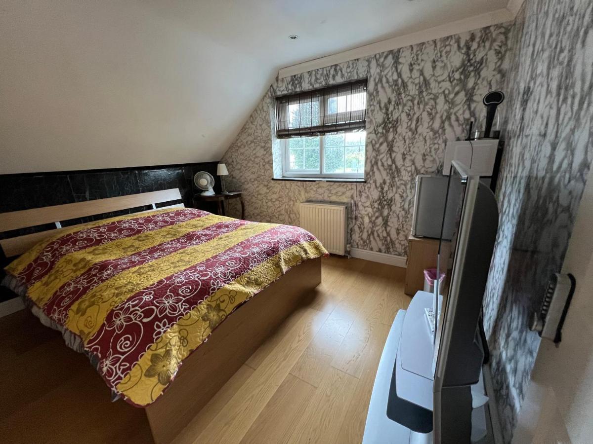 The Caduceus- Residence เชิร์ทซีย์ ภายนอก รูปภาพ